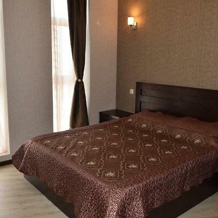 Apartment Gulia บาทูมิ ภายนอก รูปภาพ