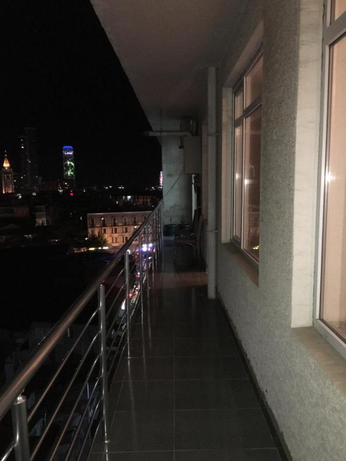 Apartment Gulia บาทูมิ ภายนอก รูปภาพ