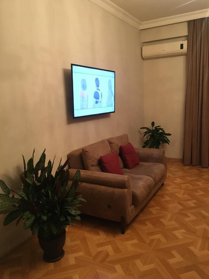 Apartment Gulia บาทูมิ ภายนอก รูปภาพ
