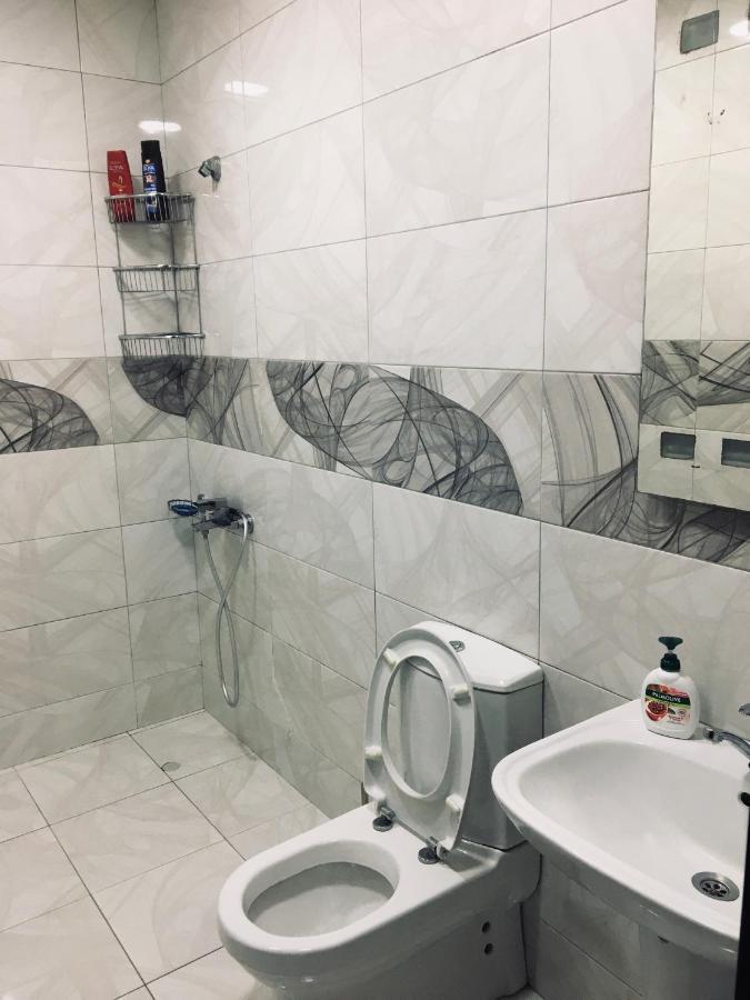 Apartment Gulia บาทูมิ ภายนอก รูปภาพ