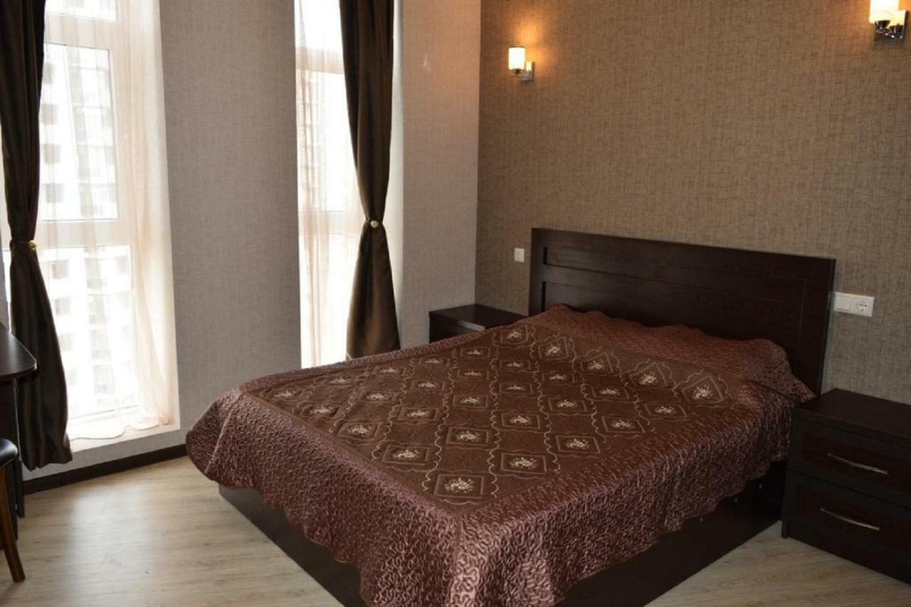 Apartment Gulia บาทูมิ ภายนอก รูปภาพ